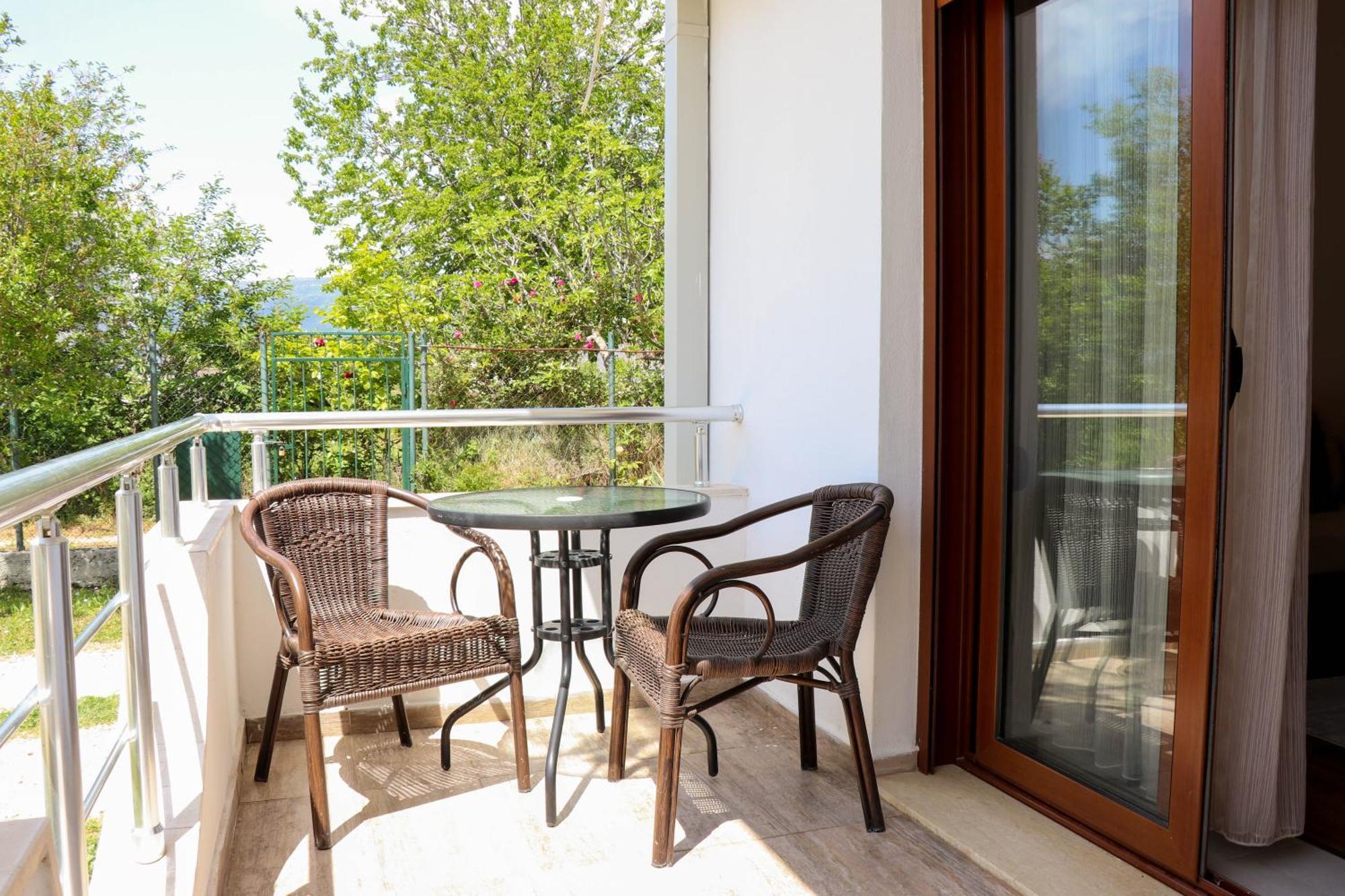 B&B Lovac Hasa 2 Ulcinj Habitación foto